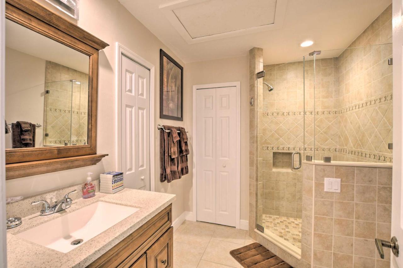Canalfront Home With Private Saltwater Pool! Marco Island Bagian luar foto