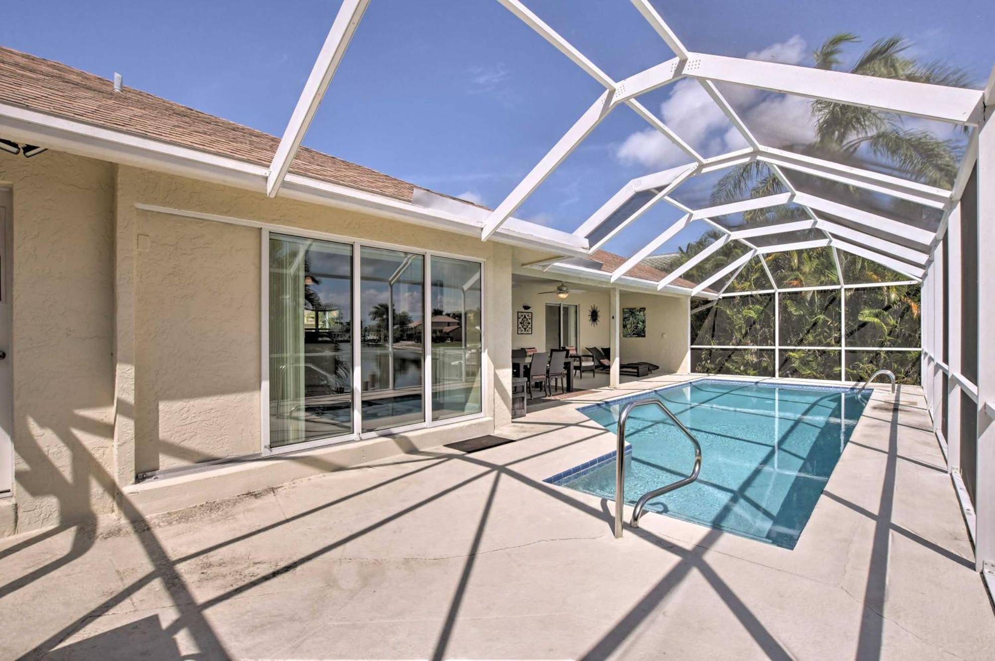 Canalfront Home With Private Saltwater Pool! Marco Island Bagian luar foto